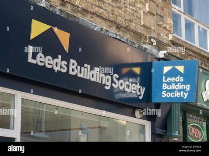 Does Leeds Building Society still exist?