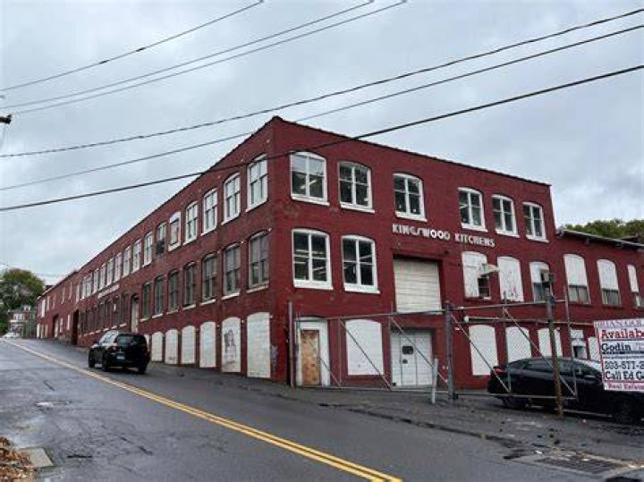 What factories are in CT?